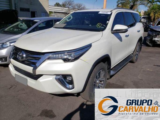 TOYOTA HILUX SW4 20/20 TOYOTA HILUX SW4 20/20