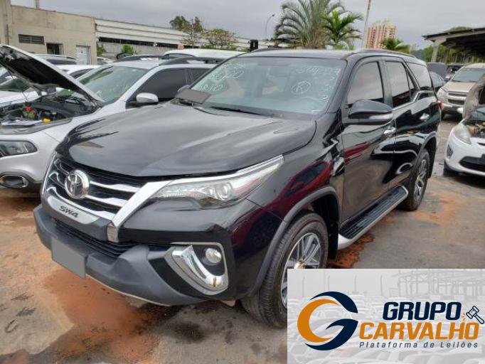 TOYOTA HILUX SW4 17/17