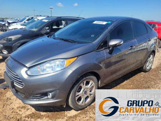FORD FIESTA SEDAN 14/14