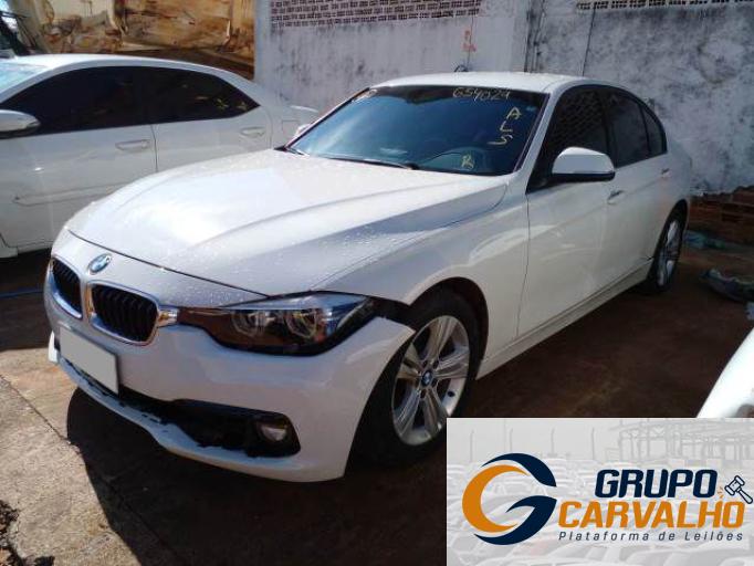 BMW 320i 18/18 BMW 320i 18/18